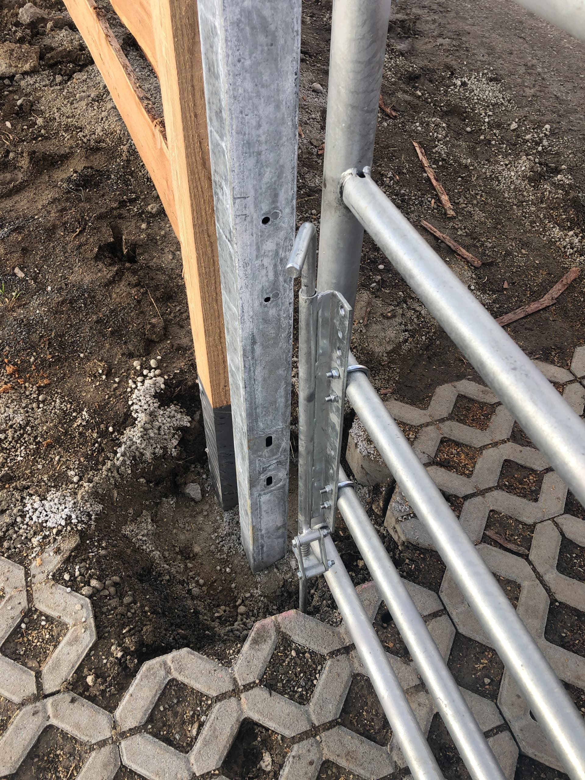Projekt Merzhof Einzäunung – Foto 17
